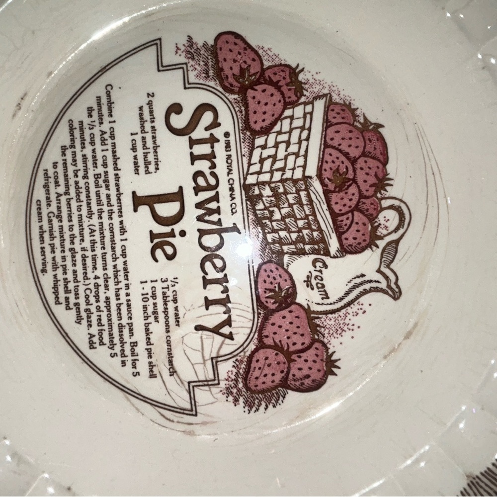 Golden Harvest Strawberry Pie Plate